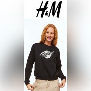 🪻H&M DIVIDED🌞 Black New York Crewneck Baseball sweatshirt - size M